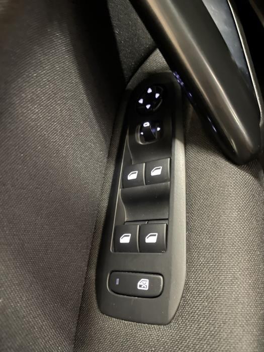 PEUGEOT 308 2018
