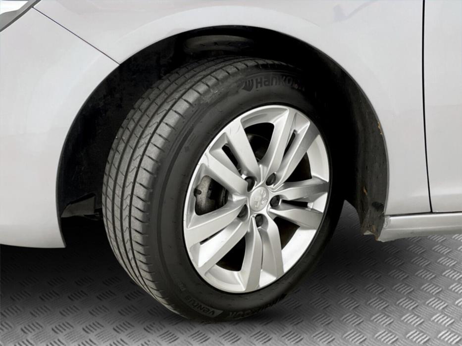 PEUGEOT 308 2018