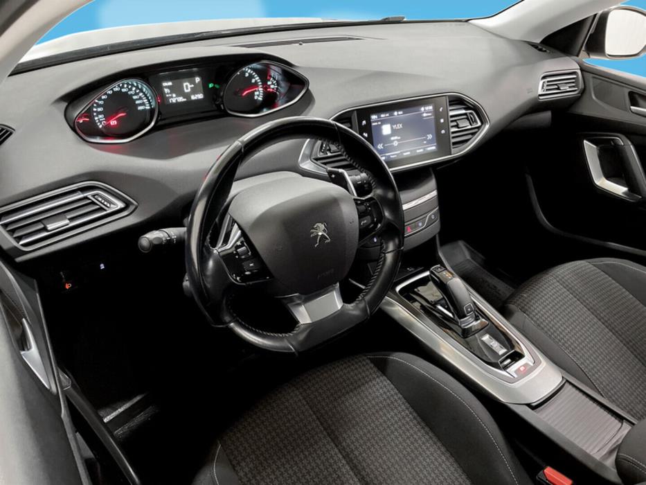 PEUGEOT 308 2018