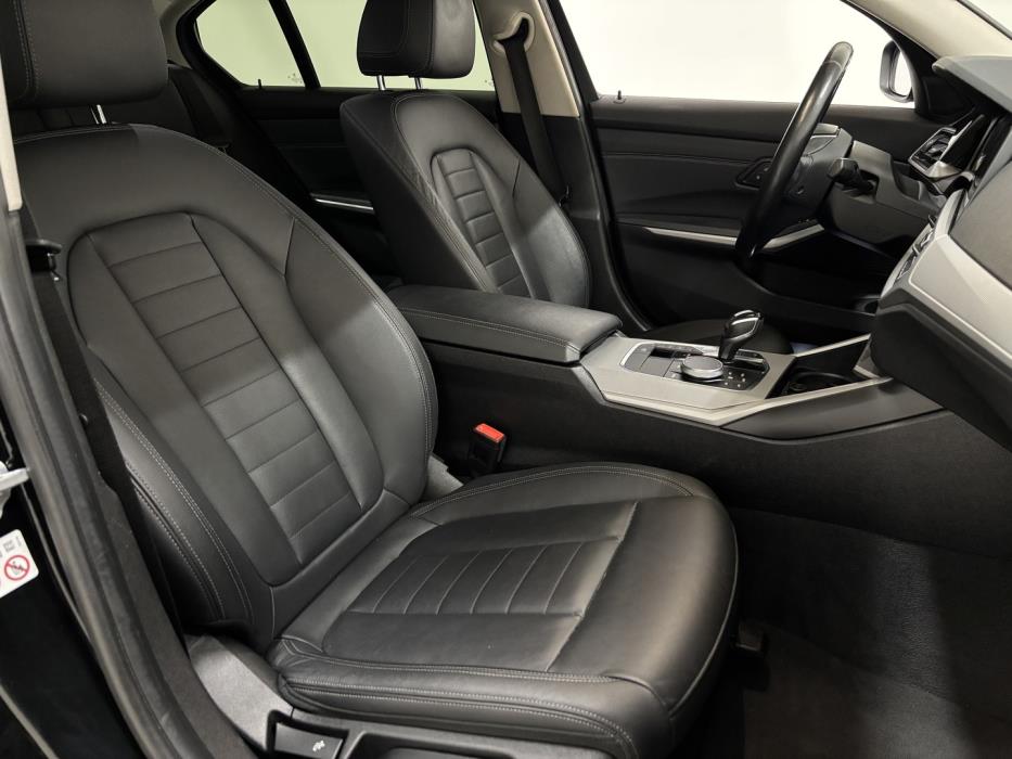 BMW 320 2019