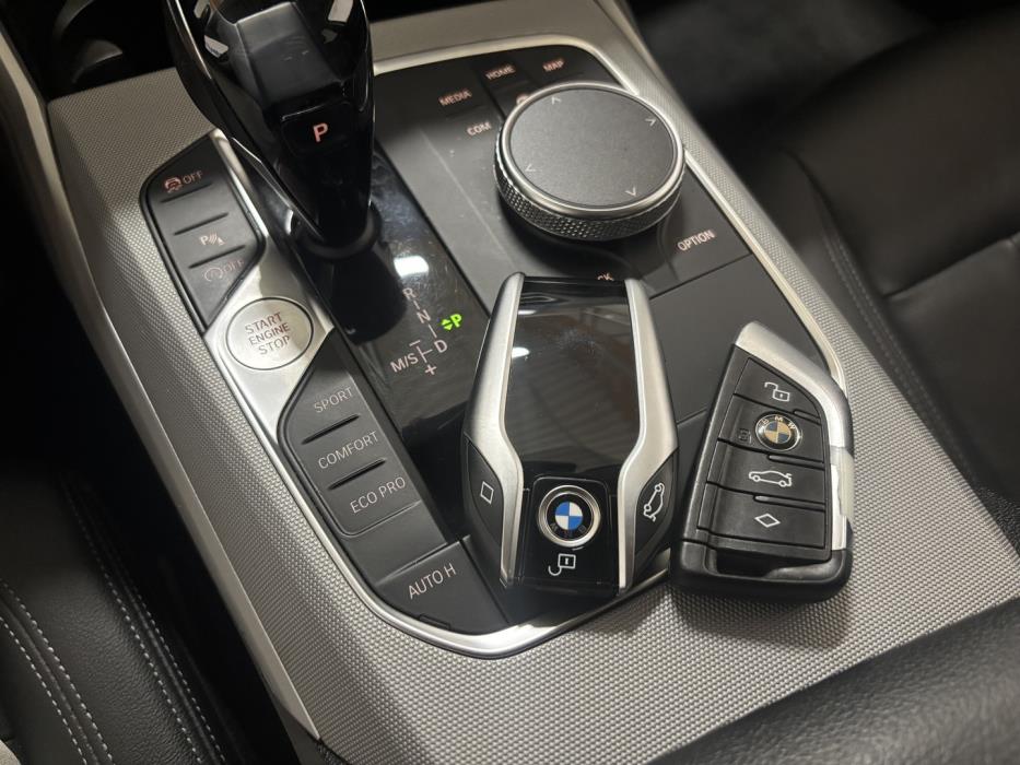 BMW 320 2019