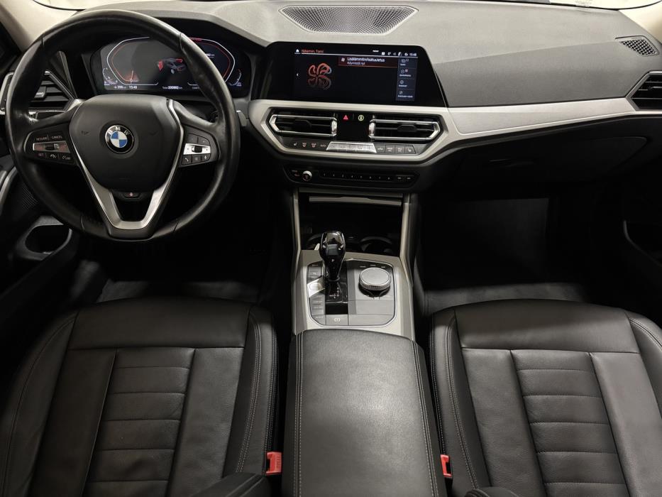 BMW 320 2019