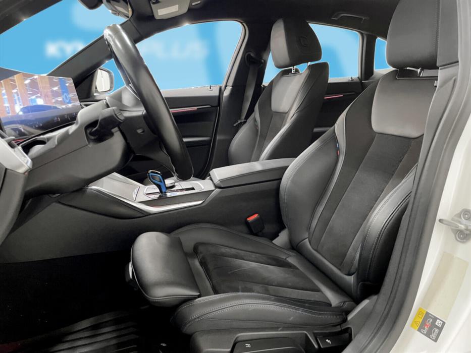 BMW i4 2023