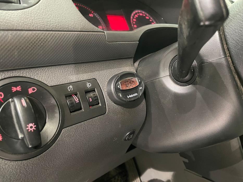 VOLKSWAGEN Caddy 2008