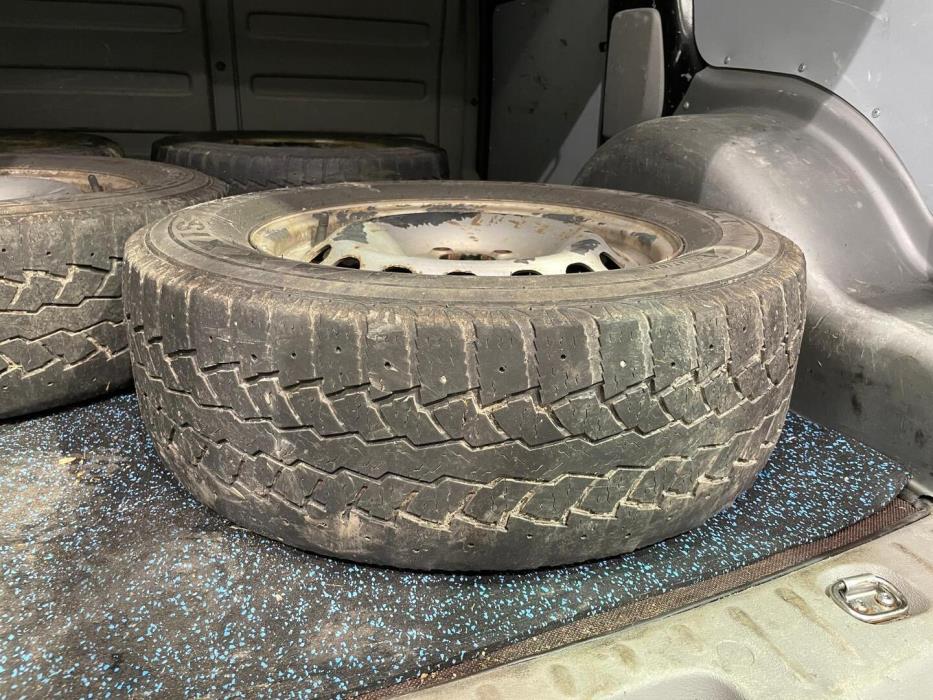 VOLKSWAGEN Caddy 2008