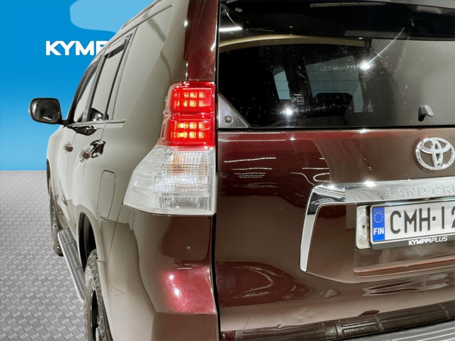 TOYOTA Land Cruiser 2010