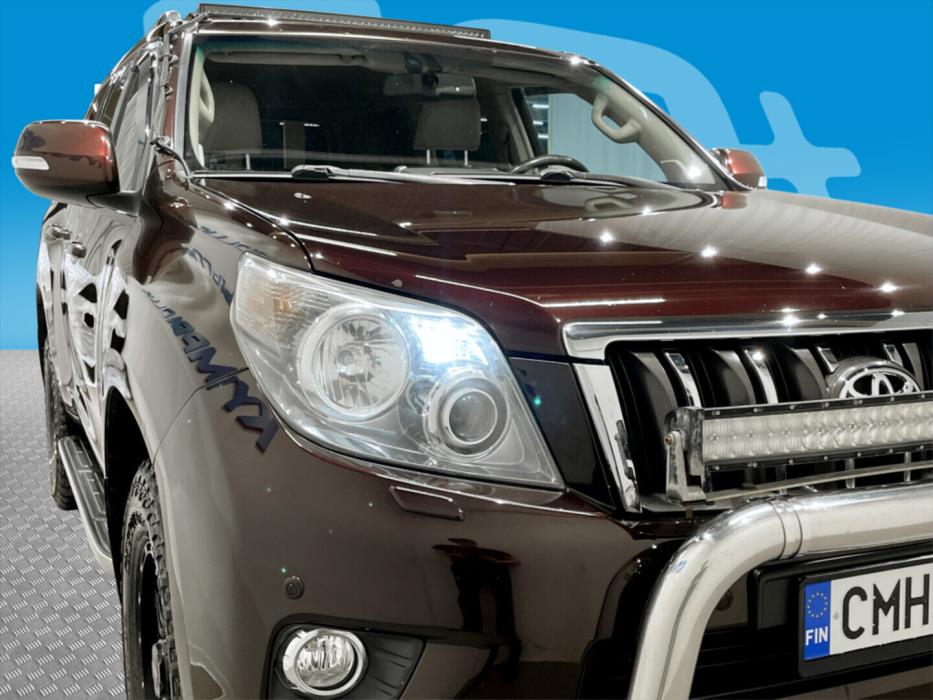 TOYOTA Land Cruiser 2010