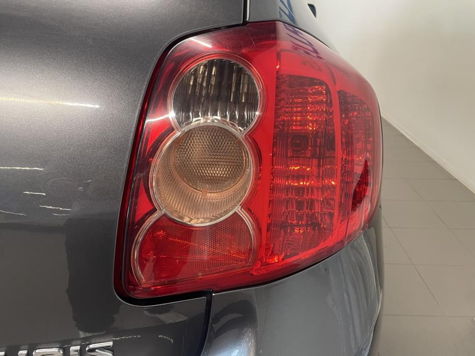 TOYOTA Auris 2009