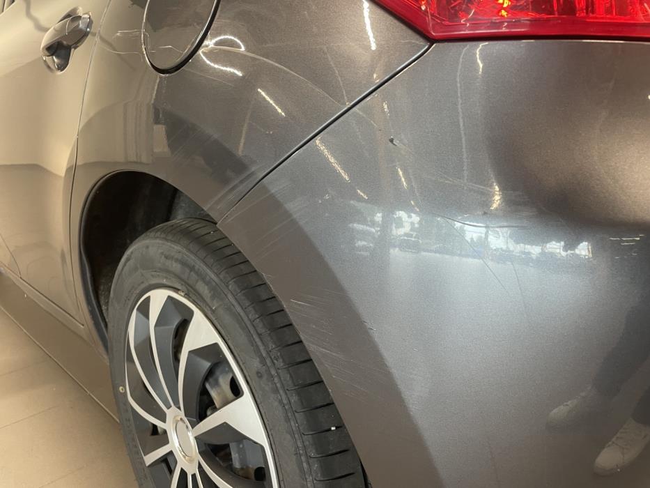 TOYOTA Auris 2009