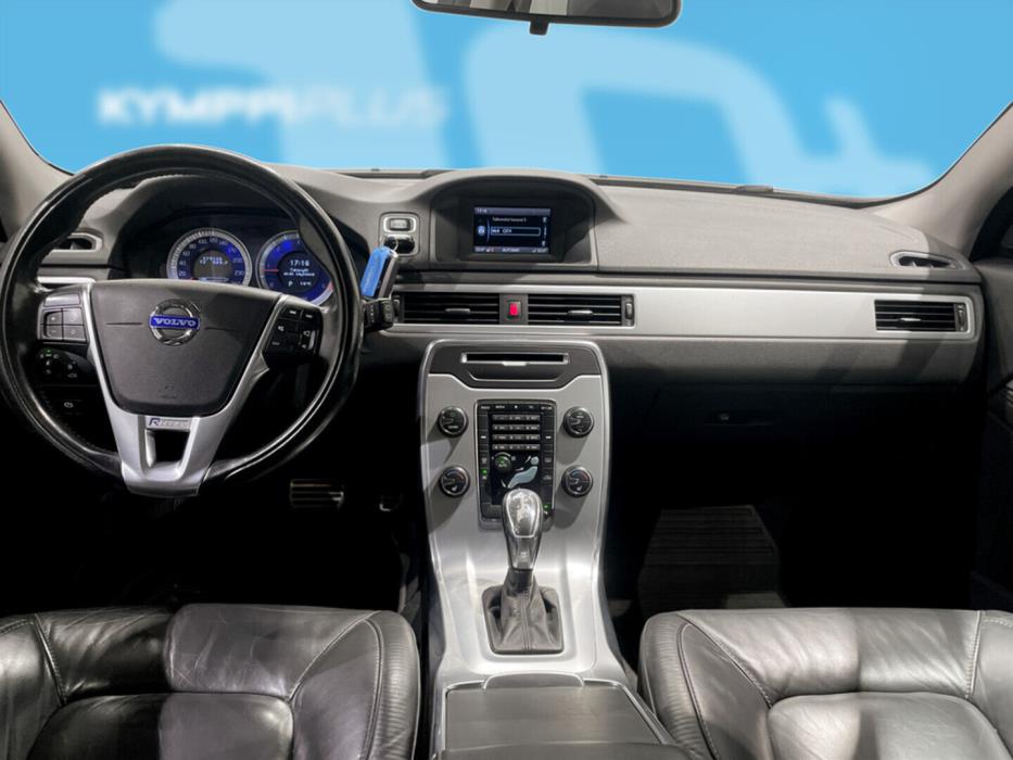 VOLVO V70 2013