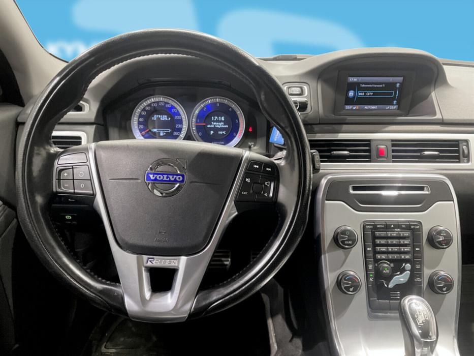 VOLVO V70 2013