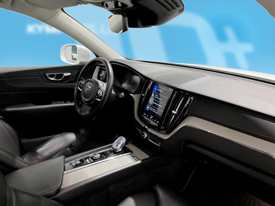 VOLVO XC60 2019