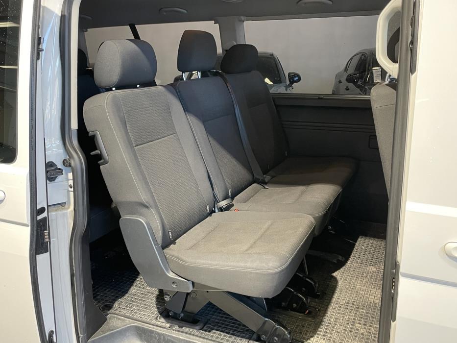 VOLKSWAGEN Caravelle 2017