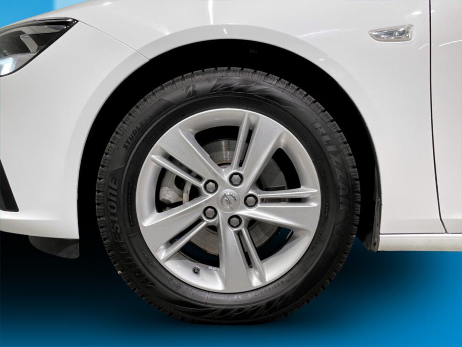 OPEL Insignia 2021