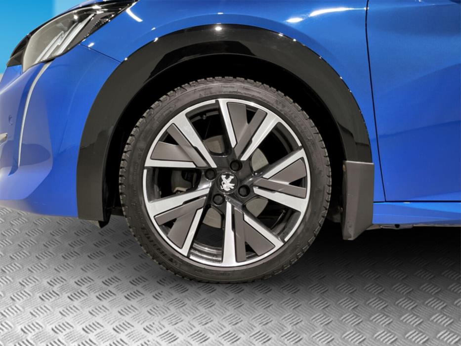 PEUGEOT 208 2020