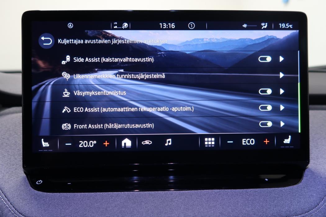 SKODA Enyaq 2022