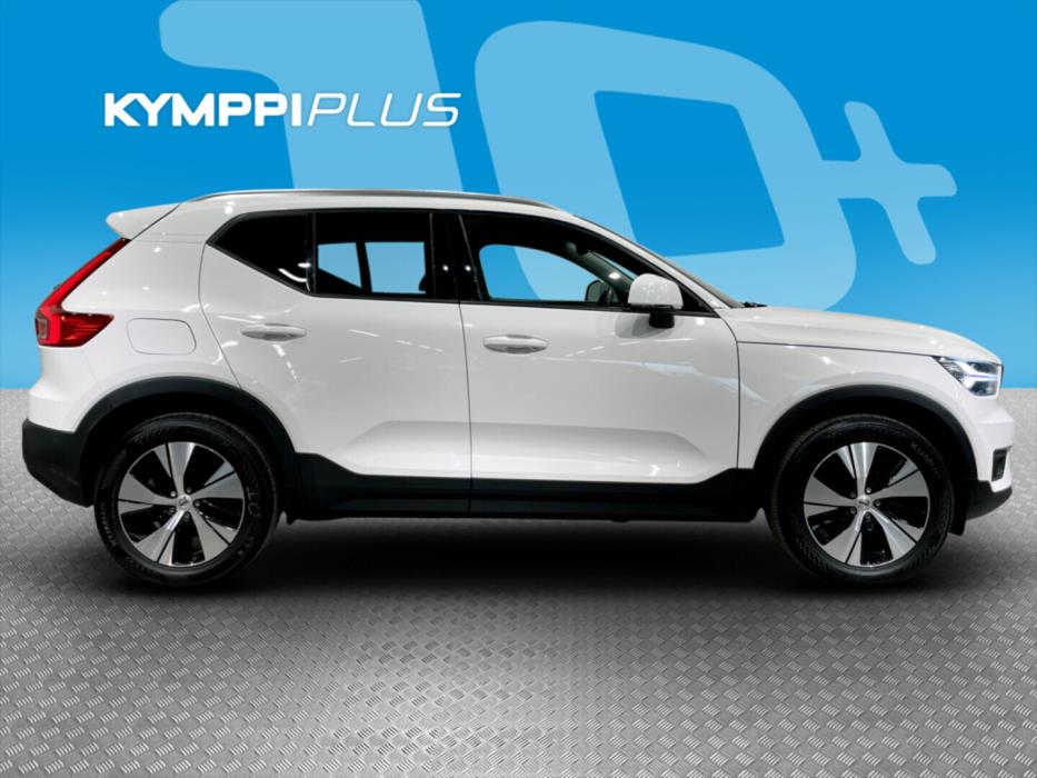 VOLVO XC40 2020