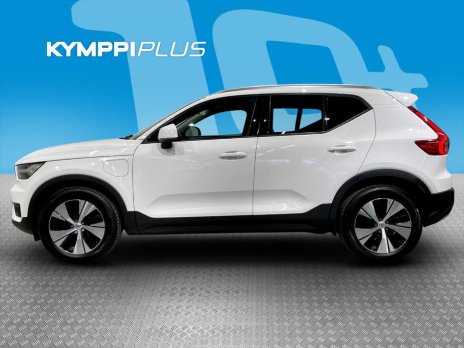 VOLVO XC40 2020