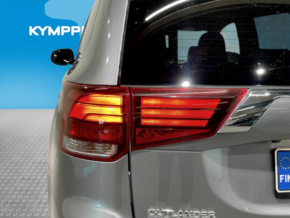 MITSUBISHI Outlander PHEV 2020