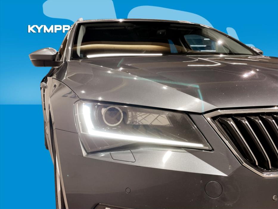 SKODA Superb 2016