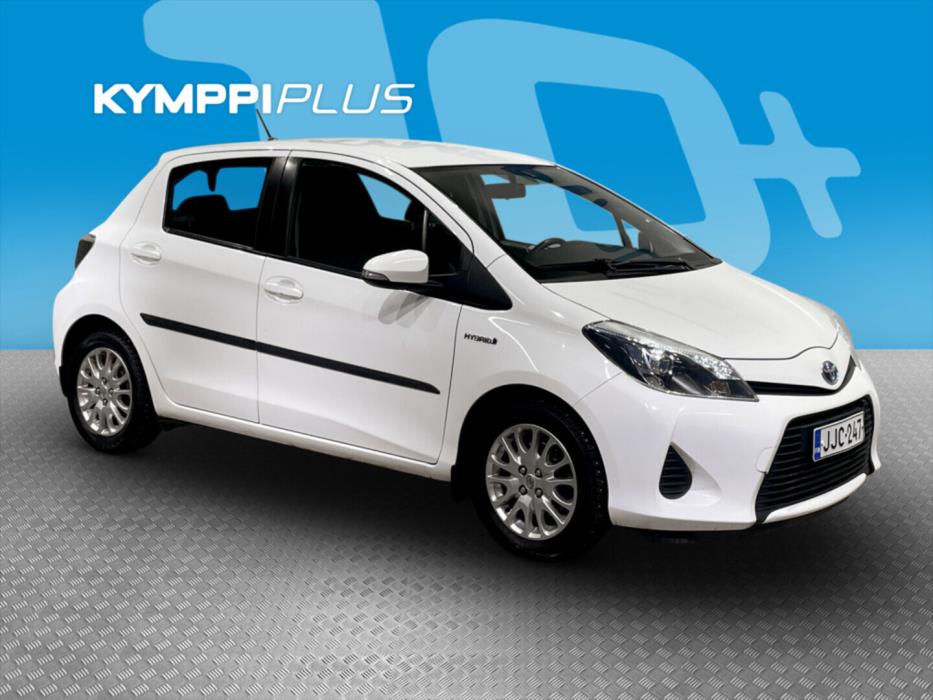 TOYOTA Yaris 2013