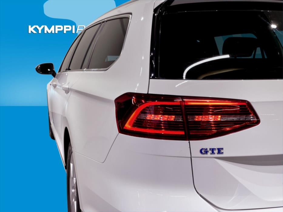 VOLKSWAGEN Passat 2018