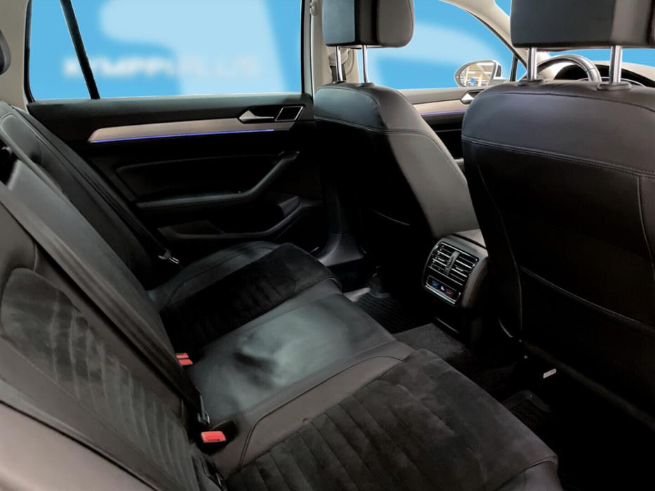 VOLKSWAGEN Passat 2018