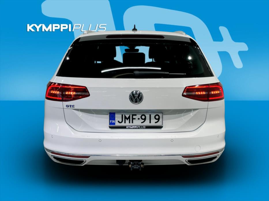 VOLKSWAGEN Passat 2018