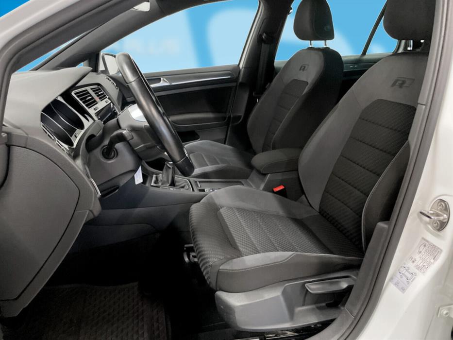 VOLKSWAGEN Golf 2018