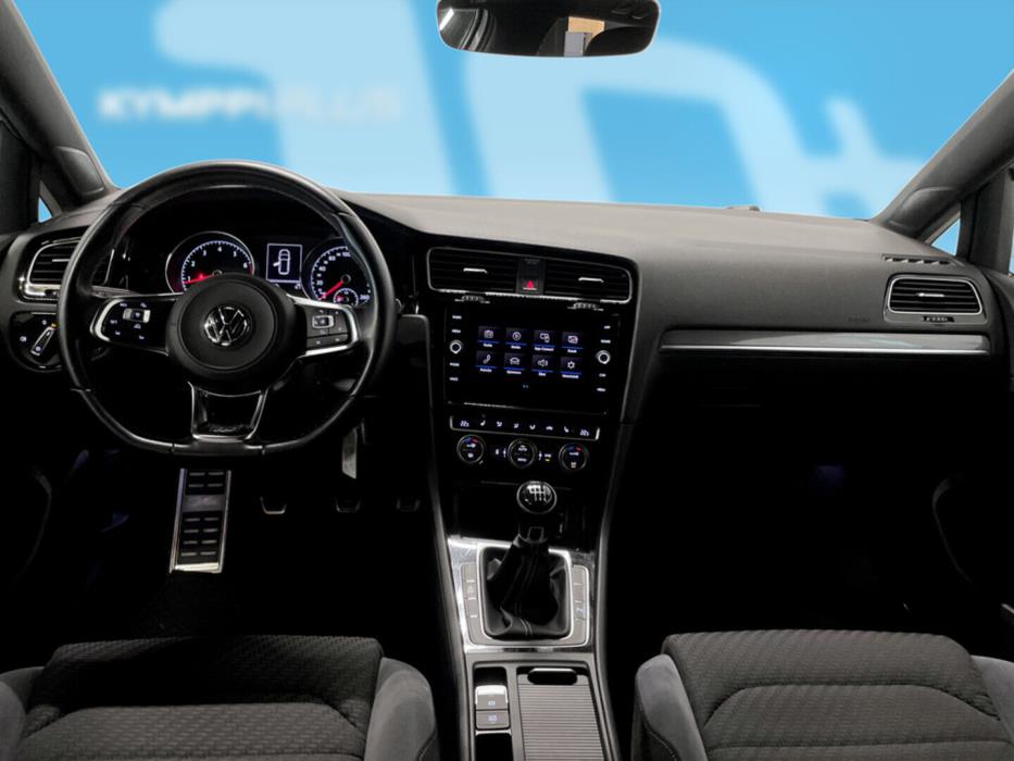 VOLKSWAGEN Golf 2018