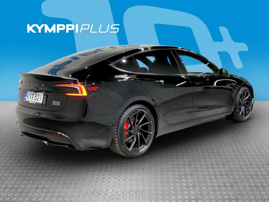 TESLA Model 3 2024