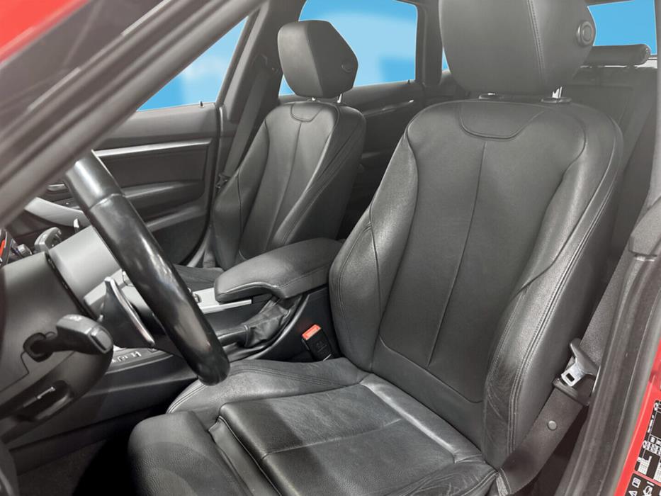 BMW 320 Gran Turismo 2016