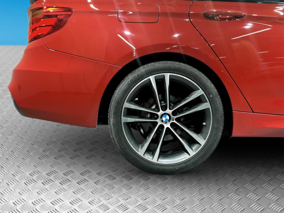 BMW 320 Gran Turismo 2016