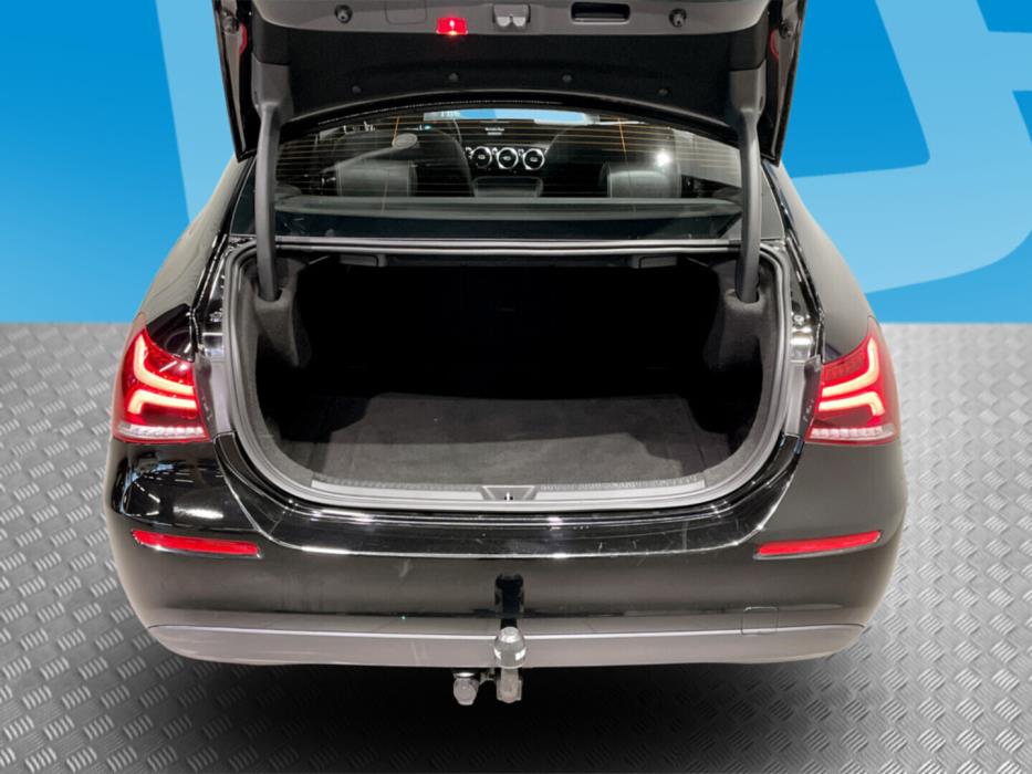 MERCEDES-BENZ A 2019