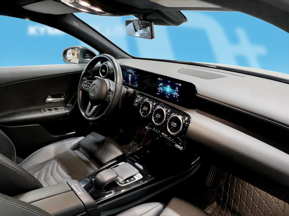 MERCEDES-BENZ A 2019