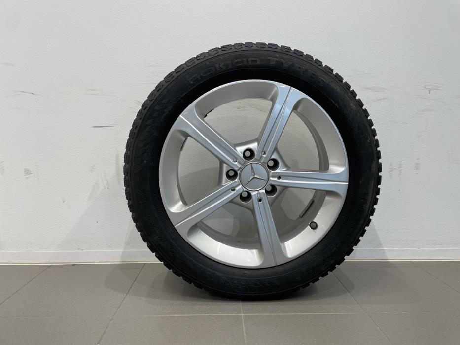 MERCEDES-BENZ A 2019