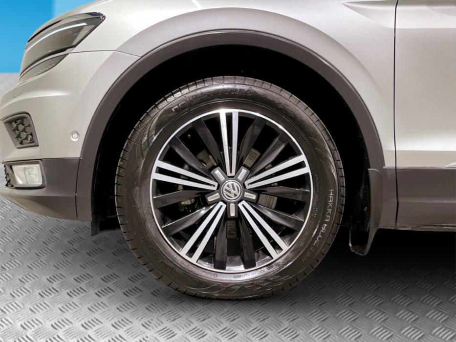 VOLKSWAGEN Tiguan 2016
