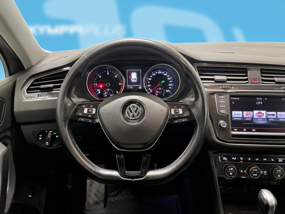 VOLKSWAGEN Tiguan 2016