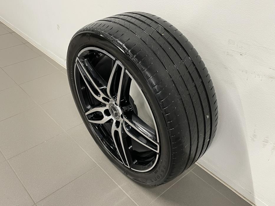 MERCEDES-BENZ E 2018