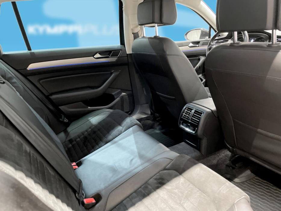 VOLKSWAGEN Passat 2018