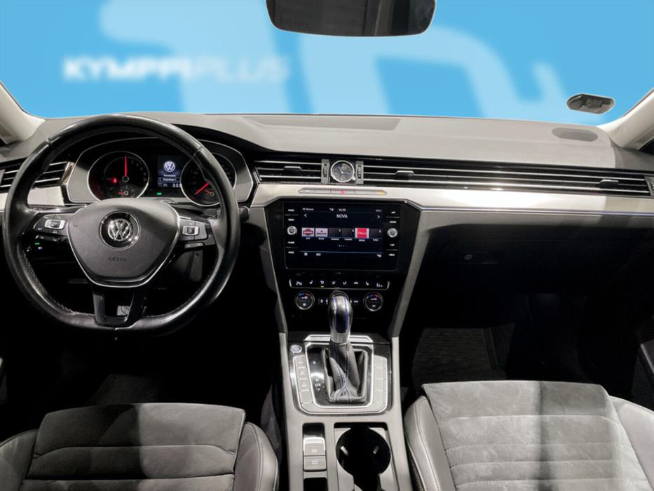 VOLKSWAGEN Passat 2018
