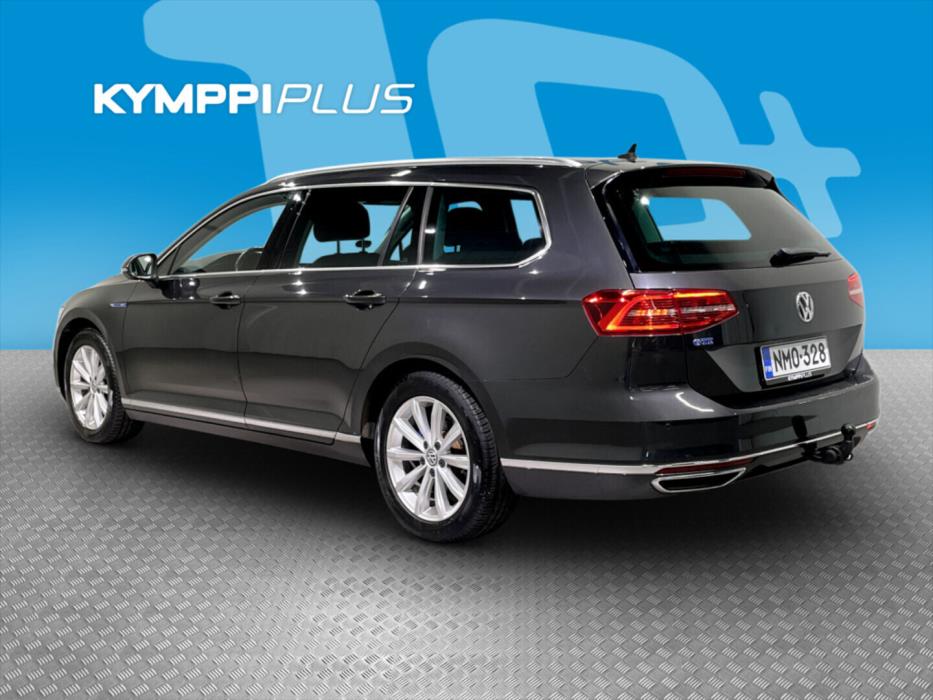 VOLKSWAGEN Passat 2018