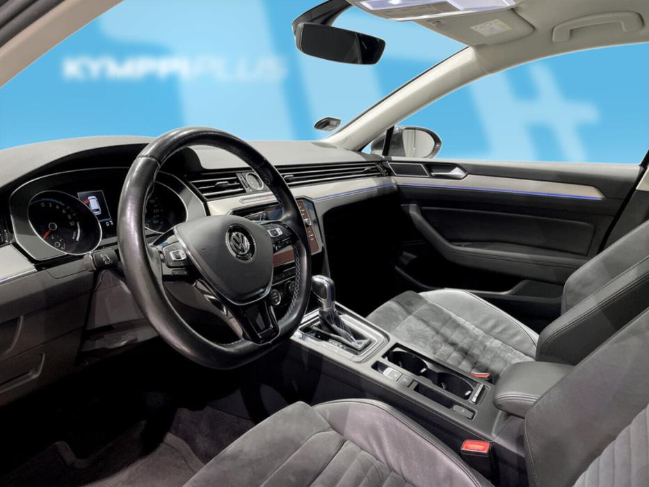 VOLKSWAGEN Passat 2018