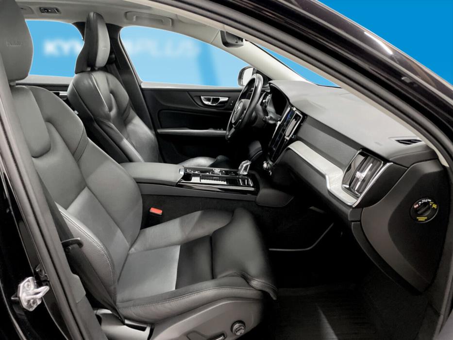 VOLVO V60 2019