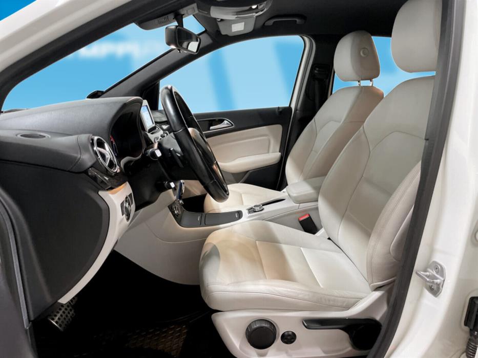MERCEDES-BENZ B 2012