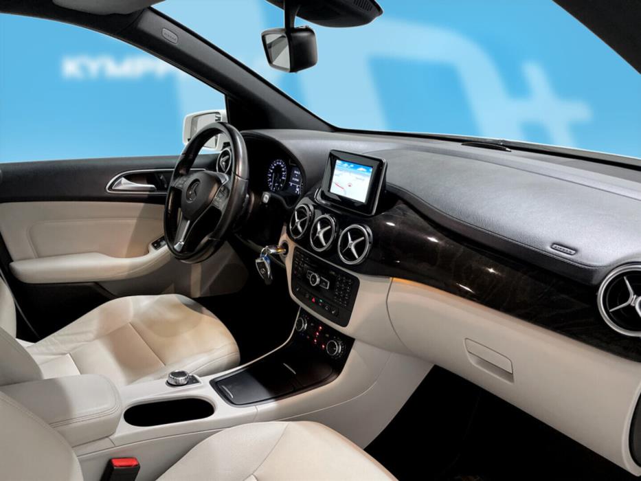 MERCEDES-BENZ B 2012