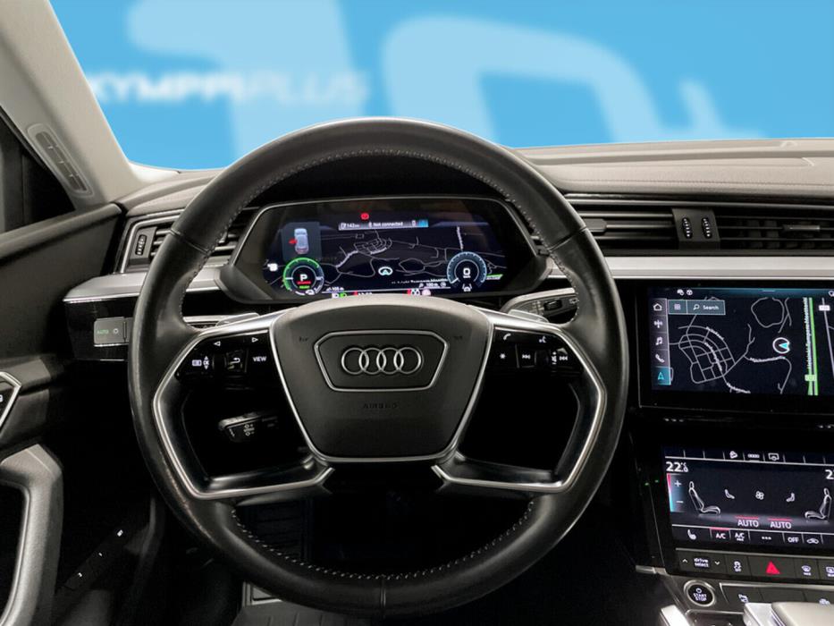 AUDI e-tron 2021