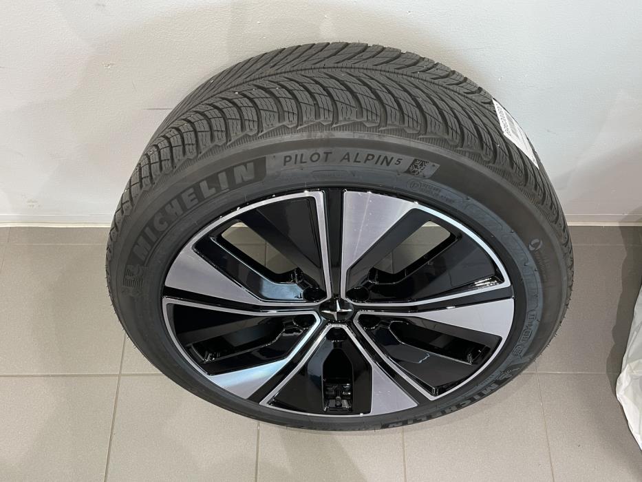 POLESTAR 2 2023