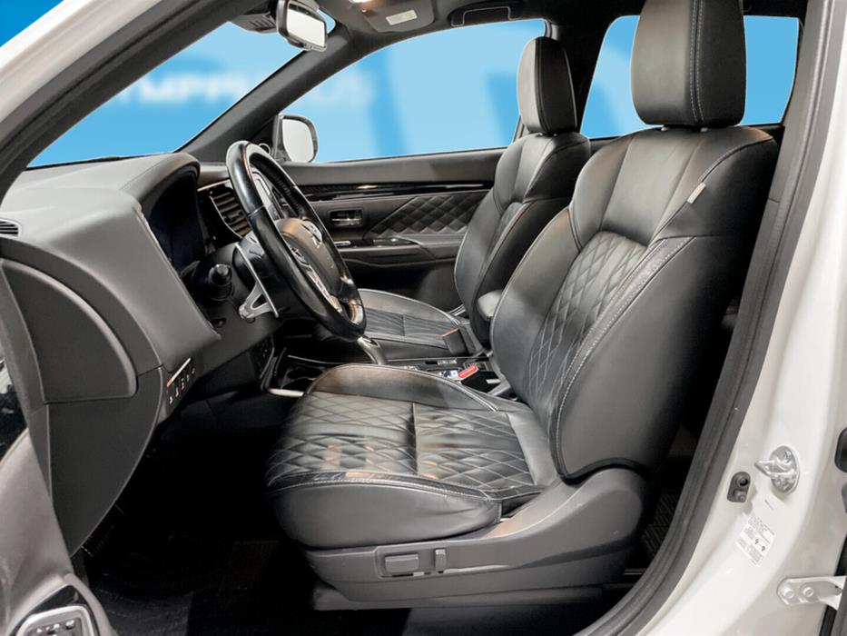MITSUBISHI Outlander PHEV 2019