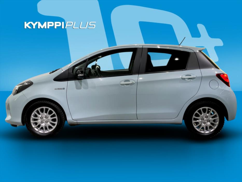 TOYOTA Yaris 2015